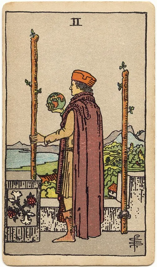 Tranh lá bài Hai Gậy (Two of Wands)