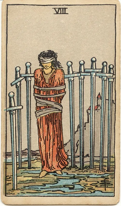 Tranh lá bài Tám Kiếm (Eight of Swords)